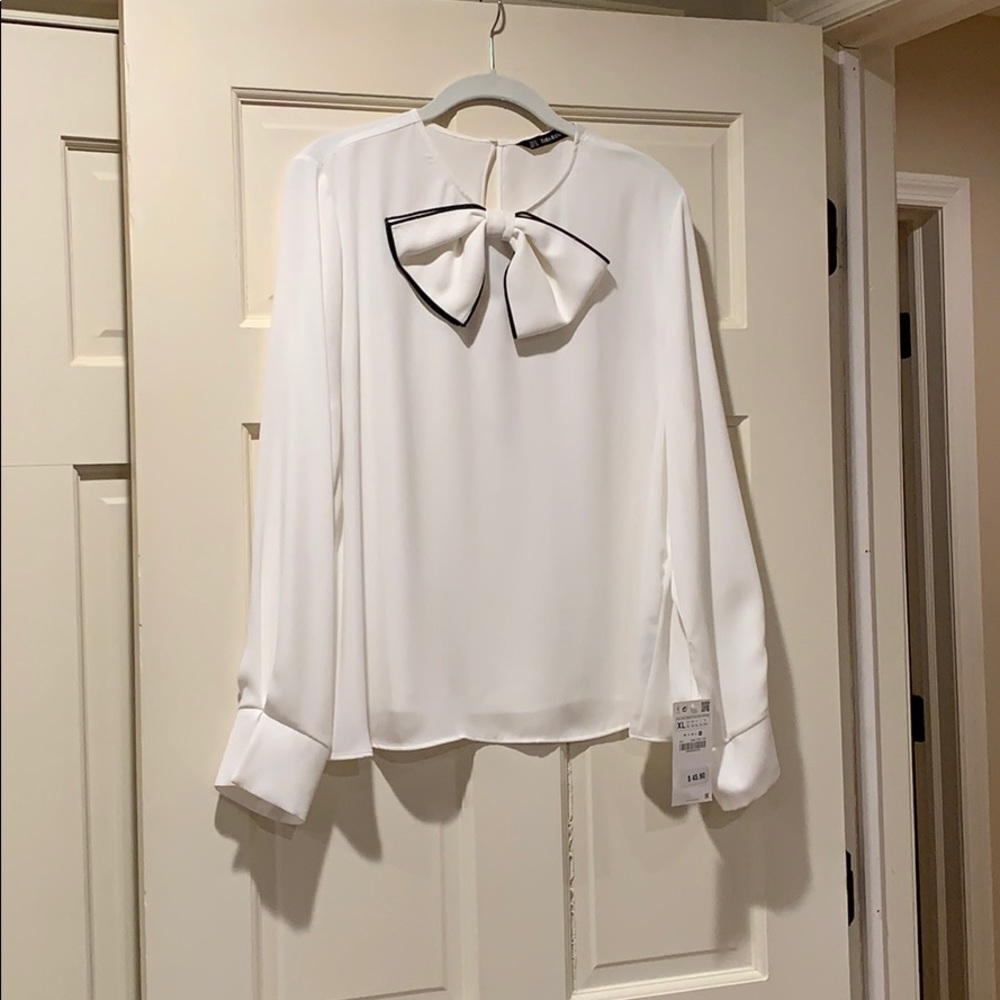 Zara Basic - white long sleeved blouse with bow